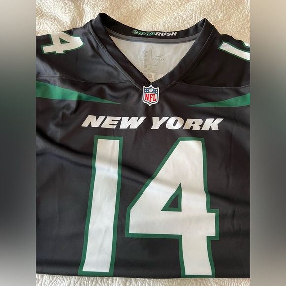 Sam Darnold #14 New York Jets Color Rush Legend Jersey - Stealth Black sz: XL - Picture 5 of 9